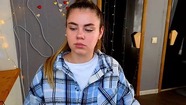 IsabellaBler online show from September 21, 2025, 5:31 am