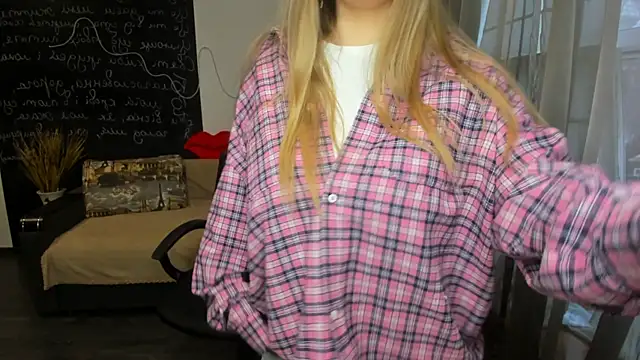 Snapshot of IsabellaBler chatting on January 12, 2026, 12:54 pm IsabellaBler online show from January 12, 2026, 12:54 pm