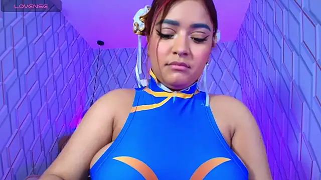 NicolleTaylor online show from September 19, 2025, 3:41 am