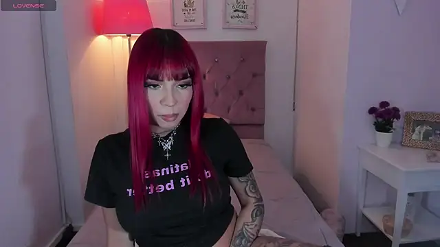 Ada  luna online show from February 25, 2025, 10:04 am