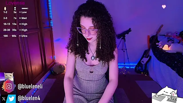 Snapshot of bluelen chatting on May 8, 2026, 8:41 am bluelen online show from May 8, 2026, 8:41 am