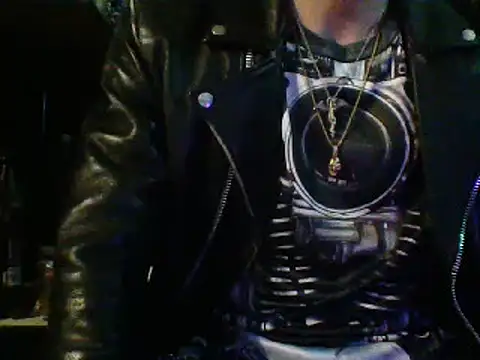 mrdemoncrowly online show from December 31, 2024, 2:51 am