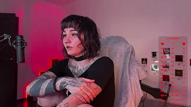 deadlysweet online show from December 2, 2024, 1:58 am