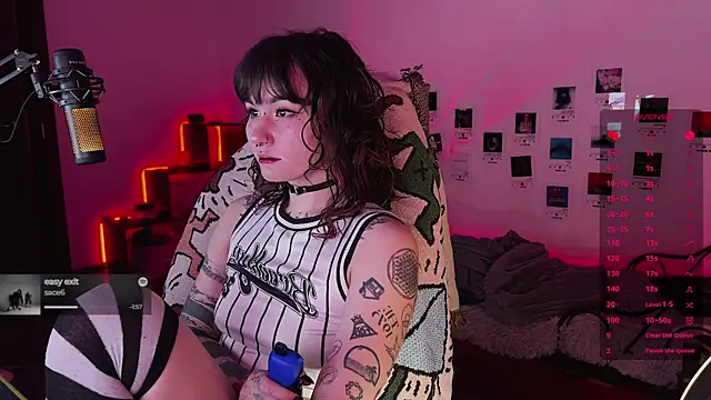 deadlysweet online show from November 28, 2025, 11:51 pm