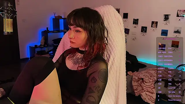 deadlysweet online show from March 19, 2026, 9:57 am