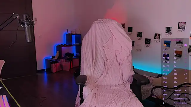 deadlysweet online show from March 25, 2026, 5:13 am