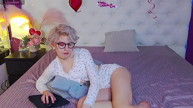  Moonlight t online show from February 24, 2025, 4:15 pm