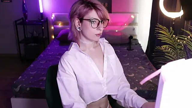 Snapshot of _Moonlight_t chatting on May 12, 2026, 8:22 am Moonlight t online show from May 12, 2026, 8:22 am