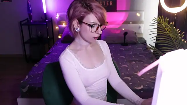 Snapshot of _Moonlight_t chatting on May 20, 2026, 7:47 am Moonlight t online show from May 20, 2026, 7:47 am