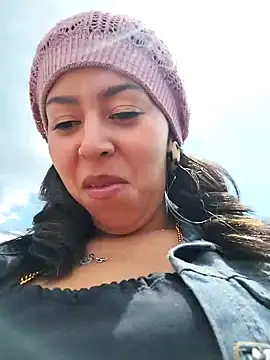 Emily Wane online show from December 5, 2024, 3:39 pm