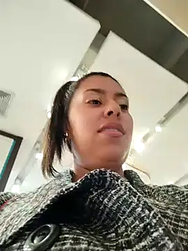 Emily Wane online show from December 10, 2024, 6:06 pm