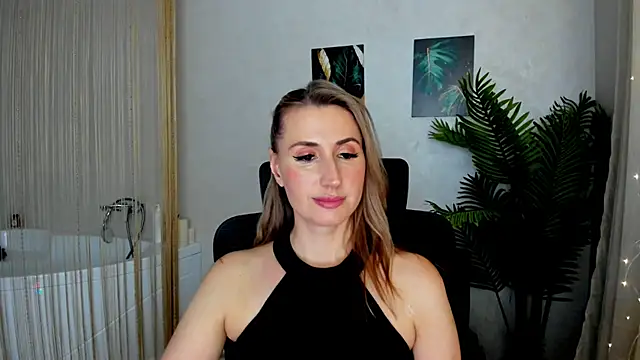 PassionGlow online show from February 14, 2025, 5:46 pm