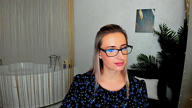 PassionGlow online show from September 17, 2025, 3:30 am