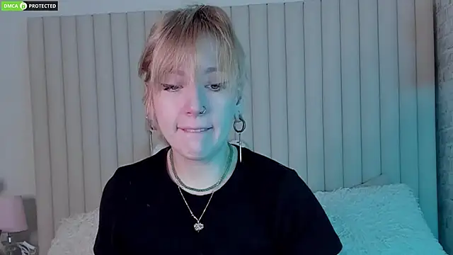 RachelCart online show from November 21, 2025, 3:05 am