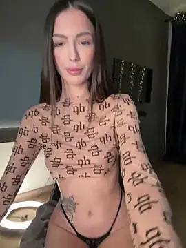  Monic  online show from February 3, 2026, 3:39 pm