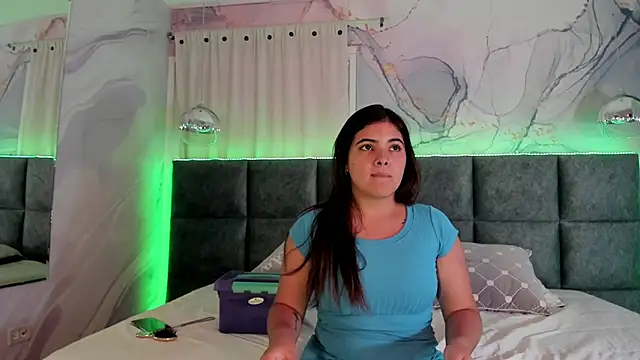 EVELIN MASON online show from January 24, 2025, 7:39 pm