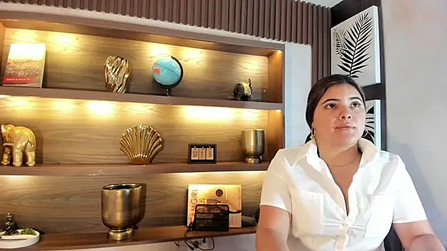 EVELIN MASON online show from September 23, 2025, 7:39 pm