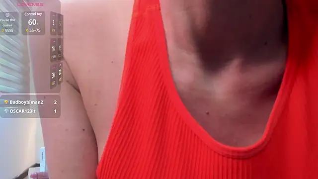 AnaRuiz online show from March 18, 2025, 4:04 pm