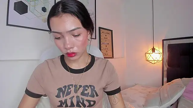 amysc online show from October 9, 2025, 1:42 pm