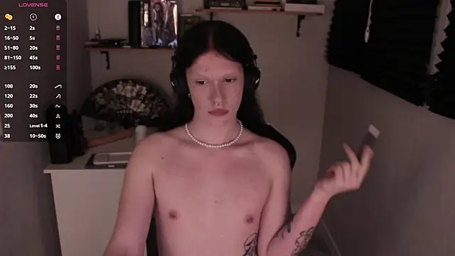 carthylovvve online show from January 26, 2025, 10:24 pm