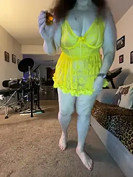 fatfabulous1981 online show from February 17, 2026, 12:29 am