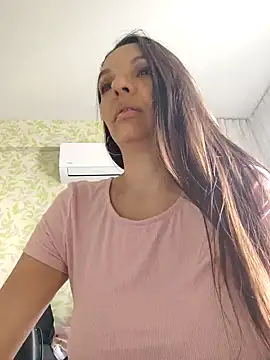 samilux5 online show from January 8, 2025, 6:31 pm