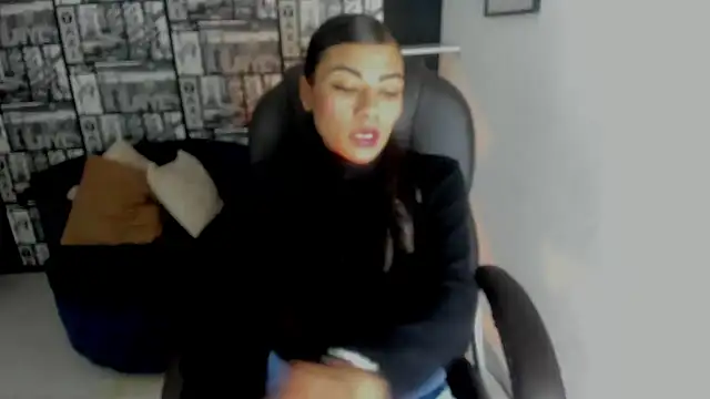 Lilithsabeth online show from February 12, 2025, 2:56 am