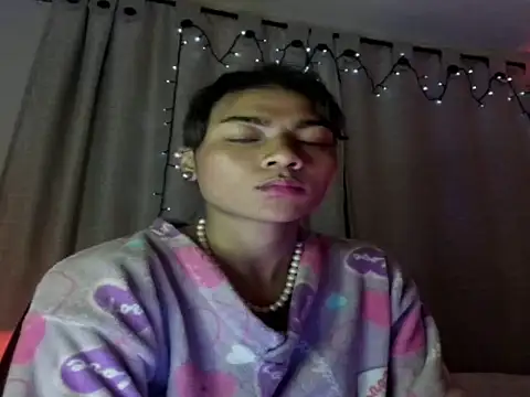 Lilithsabeth online show from April 5, 2026, 2:20 am