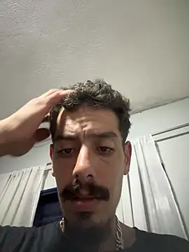 lukinha013 online show from March 12, 2026, 11:22 pm