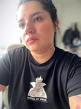 horny roomiess online show from September 17, 2025, 4:08 pm