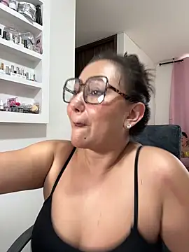 Victoria-Harper online show from February 6, 2025, 9:17 pm