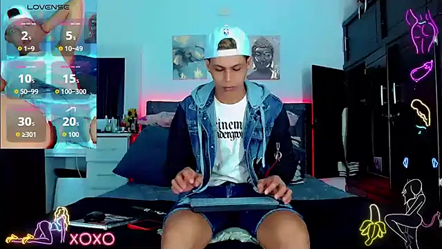 Liamscott  online show from September 27, 2025, 9:31 pm