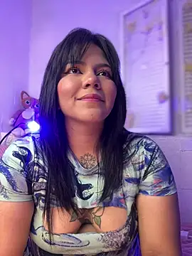 JulianaCastillo online show from January 24, 2025, 4:59 am