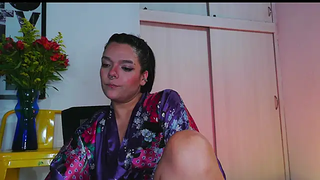 purple em69 online show from February 8, 2026, 5:22 am