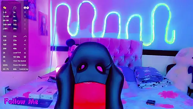 Jessica smith 1 online show from April 21, 2026, 11:27 am