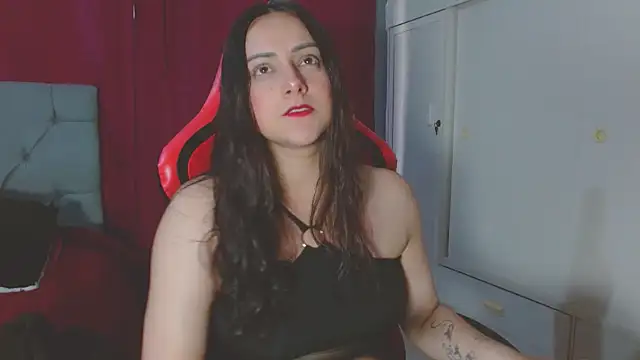 Noamartin  online show from October 21, 2025, 10:21 pm