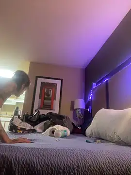 renegade vyxxen online show from February 5, 2025, 1:04 am