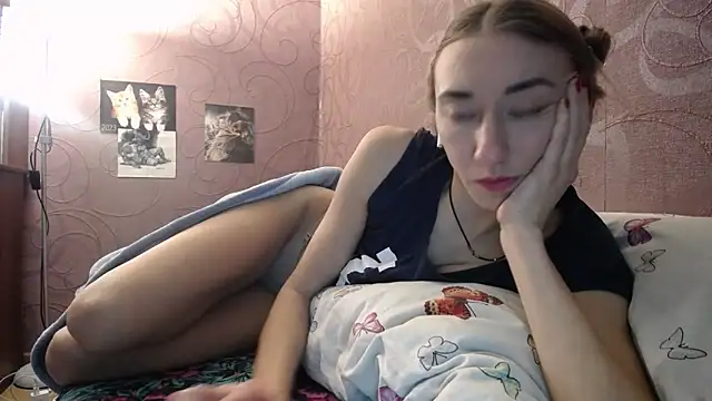 Fire  Foxx online show from December 6, 2024, 12:27 pm