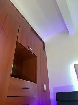 ivannapretyts online show from February 14, 2025, 3:15 pm