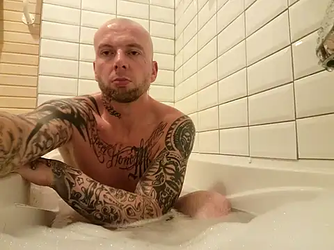 nicedicknicetats online show from September 9, 2025, 2:11 am