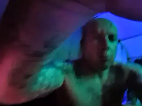 nicedicknicetats online show from November 10, 2025, 9:52 am