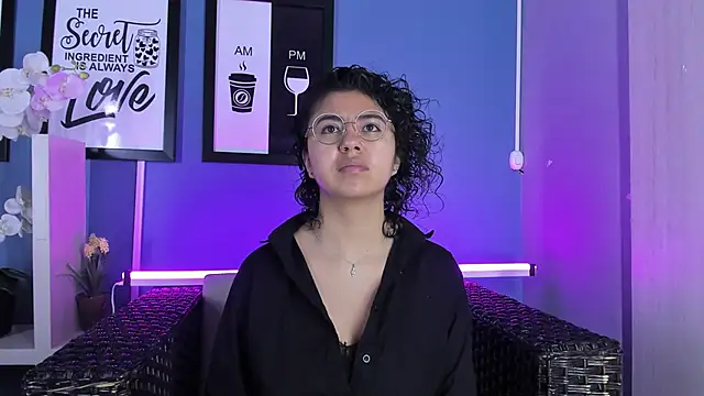 Amareto  online show from January 31, 2025, 11:46 am