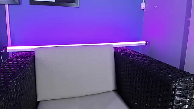 Amareto  online show from January 31, 2025, 2:49 pm