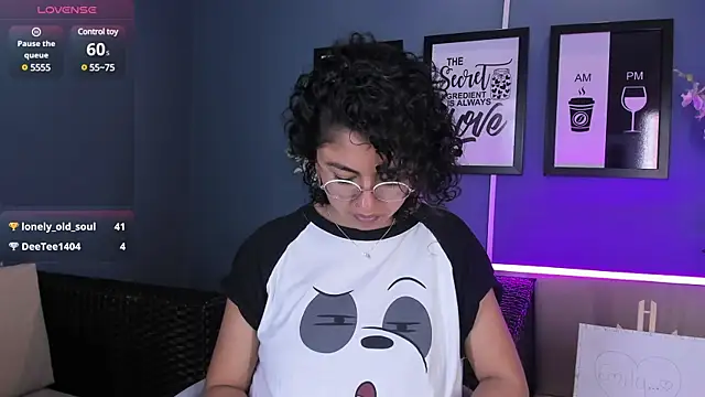 Amareto  online show from March 4, 2025, 2:42 pm