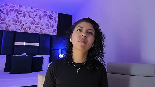 Amareto  online show from October 15, 2025, 11:10 am