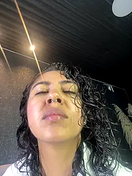 Amareto  online show from November 9, 2025, 11:41 am