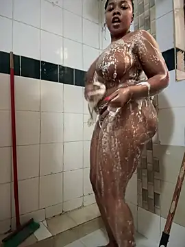 SSEXYBUBBLEBUTT101 online show from February 4, 2026, 7:25 am