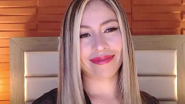 Ammy Castro online show from February 26, 2025, 7:38 pm