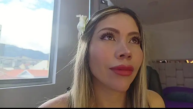 Ammy Castro online show from February 17, 2026, 9:32 pm