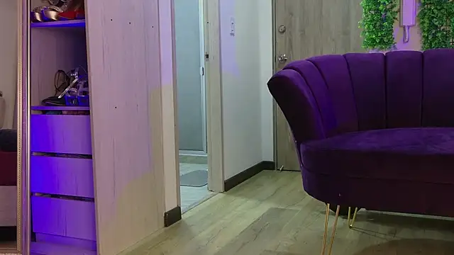 Ammy Castro online show from April 20, 2026, 10:44 pm